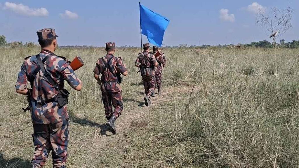 পাটগ্রামে আটক বিএসএফ সদস্যকে পতাকা বৈঠকের মাধ্যমে ফেরত দিল বিজিবি