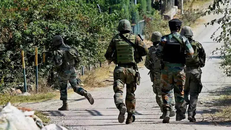 কাশ্মীরে সেনাক্যাম্পে গুলিতে ভারতীয় সেনা কর্মকর্তা নিহত, নিখোঁজ আরেক জওয়ান