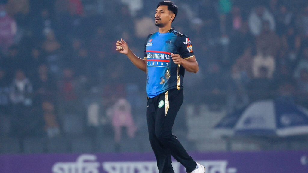 আইপিএলে অবহেলিত মোস্তাফিজকে লুফে নিলো পিএসএল