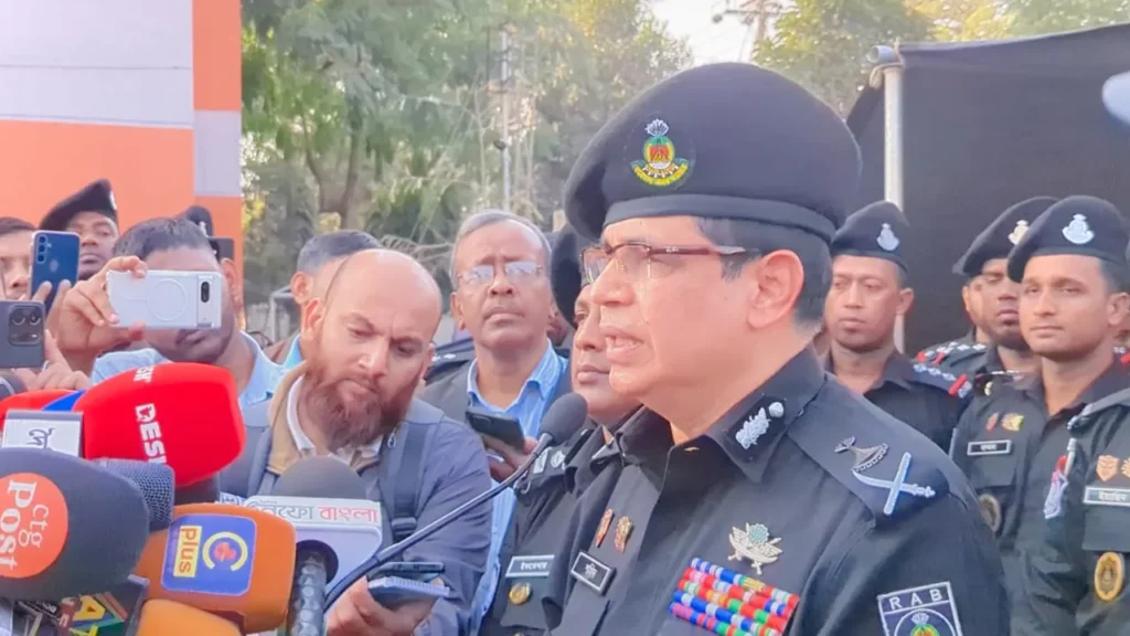 'শিগগিরই জঙ্গল সলিমপুরে অবৈধ কর্মকাণ্ডের আস্তানা ভেঙে-চুরে গুঁড়িয়ে দেব'