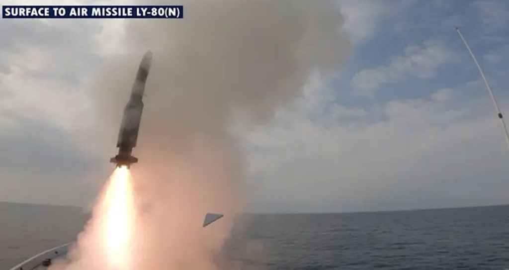 আরব সাগরে শক্তিশালী ক্ষেপণাস্ত্রের সফল পরীক্ষা চালাল পাকিস্তান