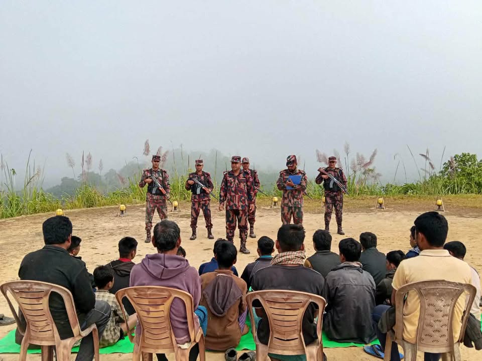 নির্বাচন সামনে রেখে বাঘাইছড়ির গন্ডাছড়া পাড়ায় ৫৪ বিজিবির জনসচেতনতামূলক সভা