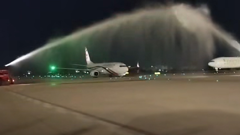 পাকিস্তানে অভূতপূর্ব সংবর্ধনা পেল বাংলাদেশ বিমান