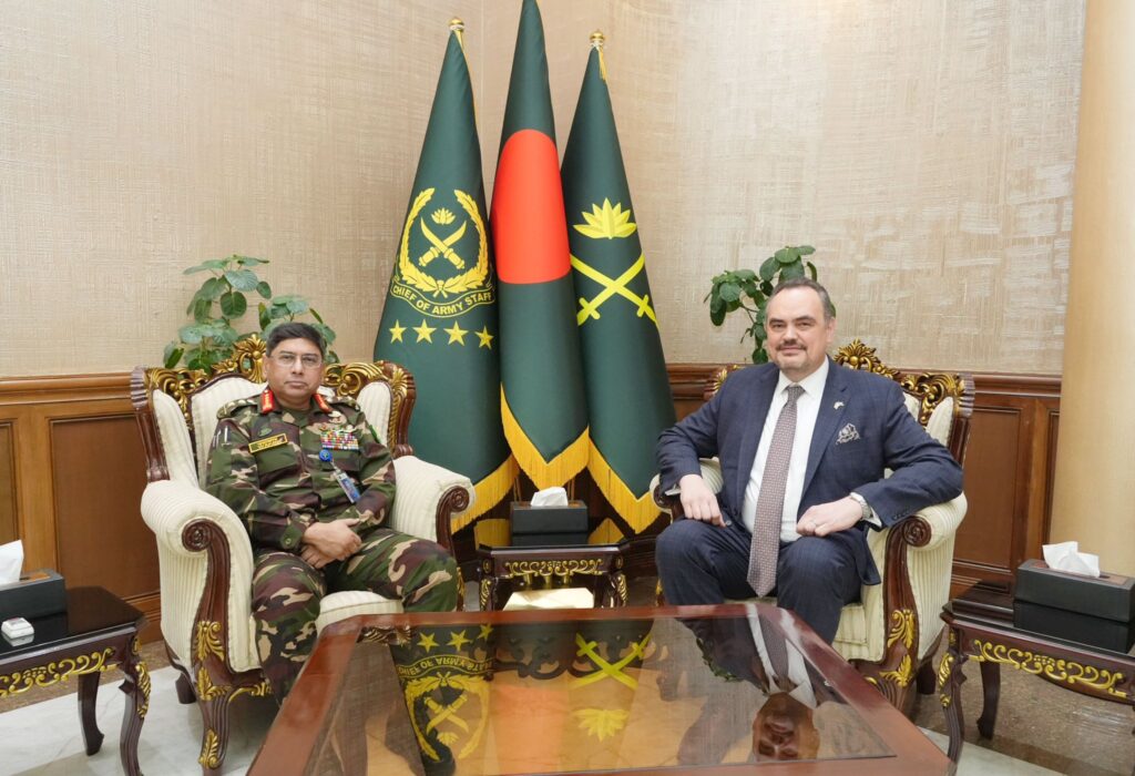 সেনাবাহিনী প্রধানের সঙ্গে যুক্তরাষ্ট্রের নবনিযুক্ত রাষ্ট্রদূতের সাক্ষাৎ
