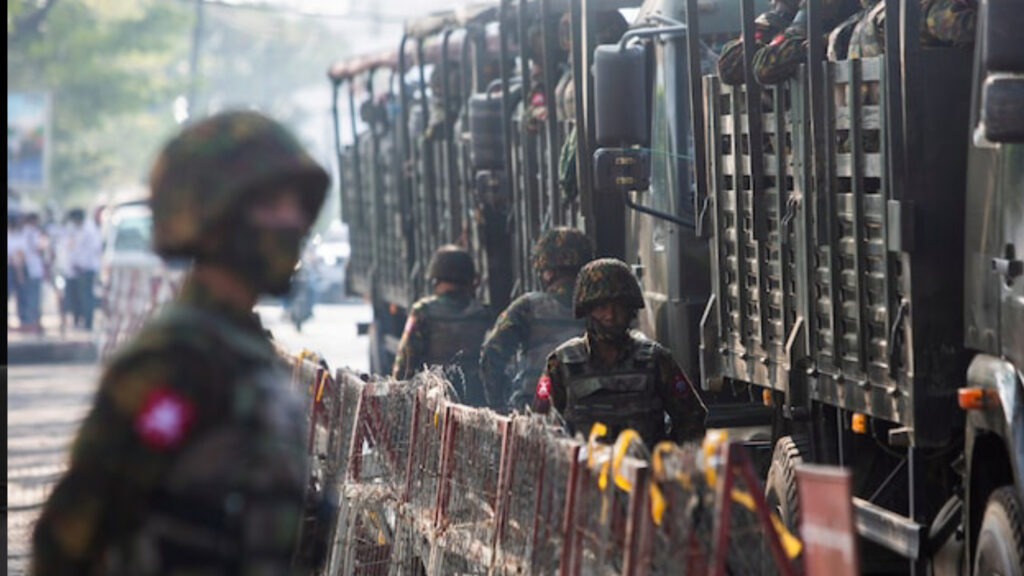 মিয়ানমারে নির্বাচনের মাঝেই স্কুলে বিমান হামলা!