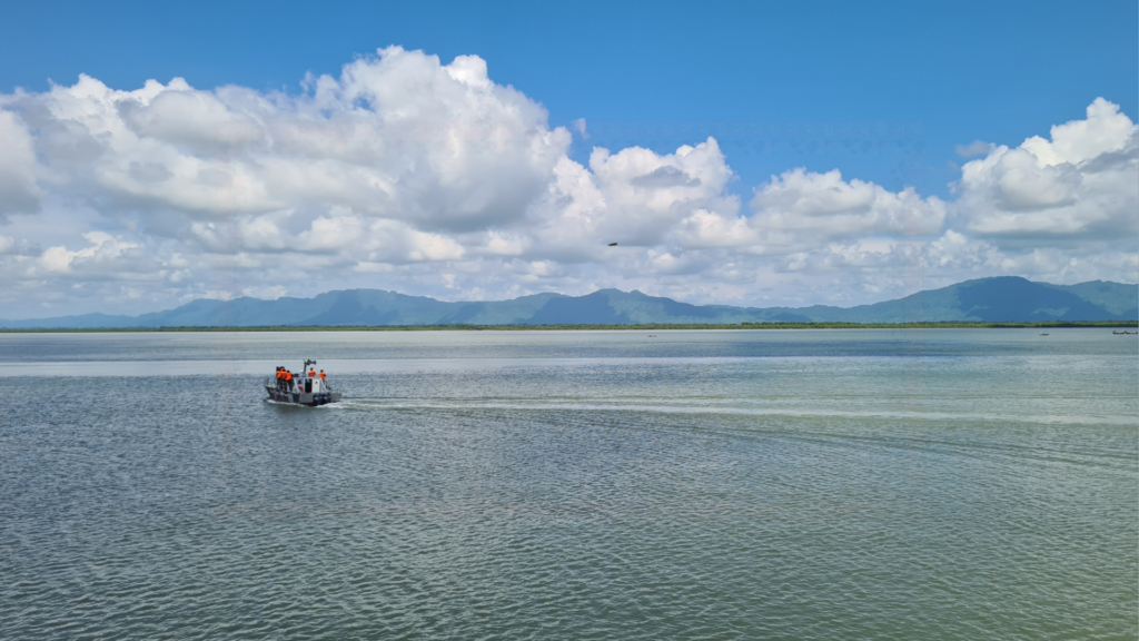 মিয়ানমার সীমান্তের ভেতরে ব্যাপক গোলাগুলি, বিজিবির সতর্কতা