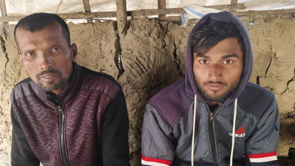 চাঁপাইনবাবগঞ্জে ২ ভারতীয় নাগরিক আটক, বিএসএফের কাছে হস্তান্তর