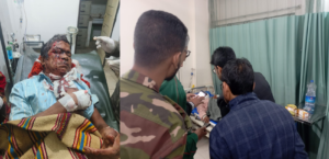 বাংলাদেশ সেনাবাহিনীর তাৎক্ষণিক সহায়তায় প্রাণে বাঁচলেন ভাল্লুকের আক্রমণে আহত খাইংডং ম্রো