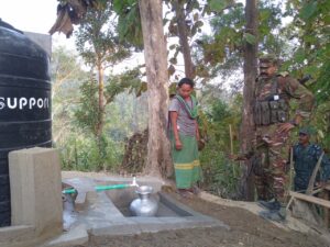 নিরাপত্তা অভিযানের মধ্যেই মানবিক উদ্যোগ: দুর্গম কালাপাহাড় রেঞ্জে সেনাবাহিনীর বিশুদ্ধ পানির প্রকল্প