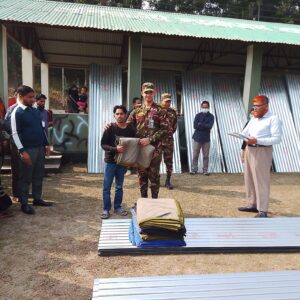 বান্দরবানে অসহায় মানুষের পাশে বাংলাদেশ সেনাবাহিনী: মানবিক সহায়তায় উপকৃত শতাধিক পরিবার