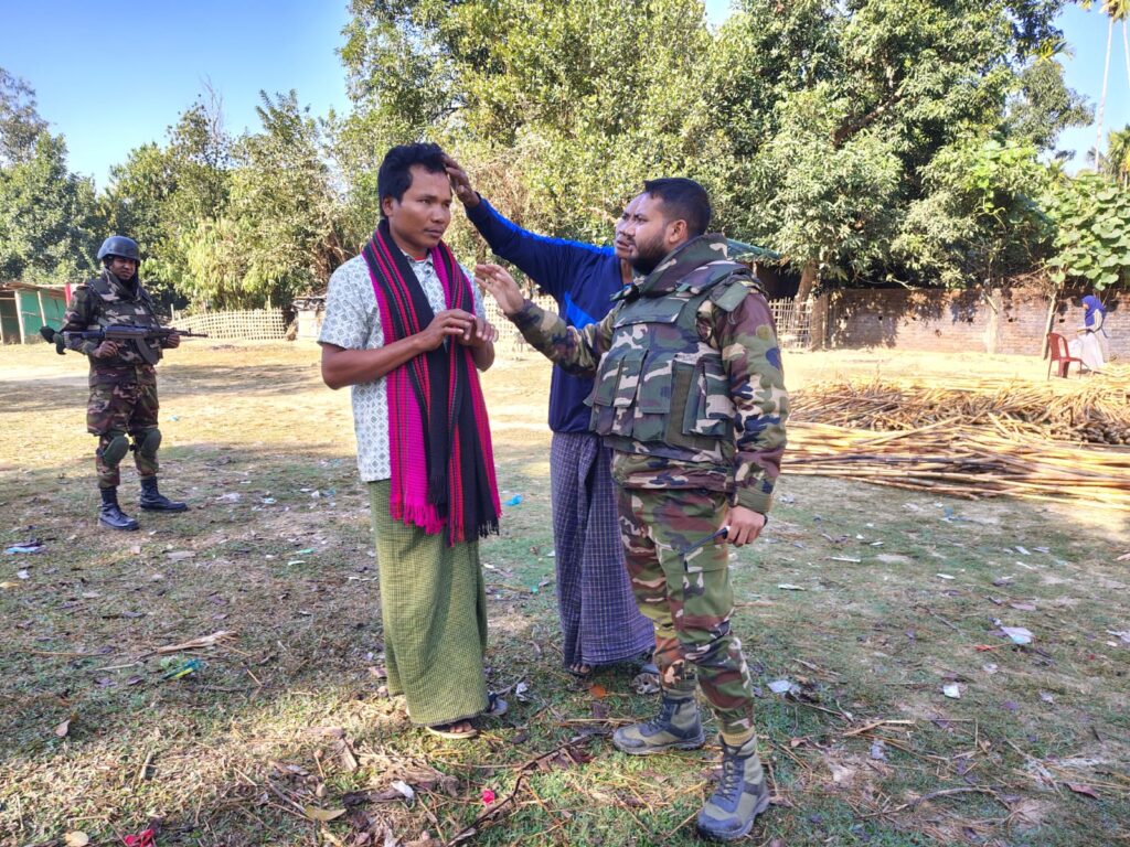 কলা চুরির ঘটনাকে কেন্দ্র করে আলীকদমে সন্ত্রাসী হামলা: যৌথবাহিনীর অভিযান অব্যাহত, পরিস্থিতি নিয়ন্ত্রণে