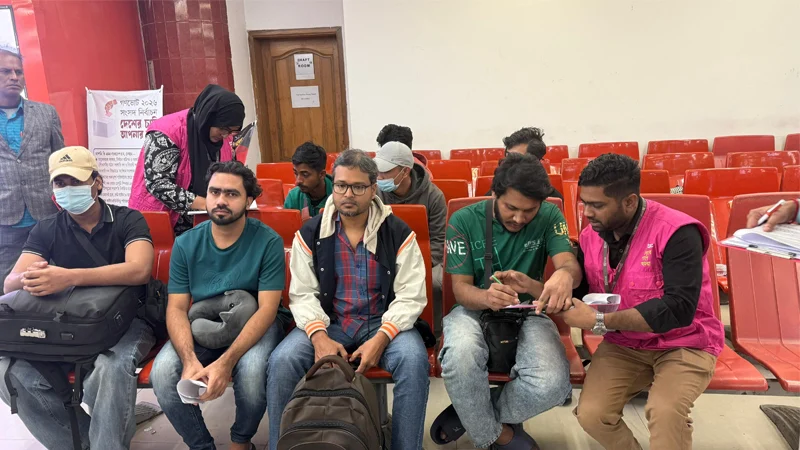 নির্যাতন চালিয়ে করানো হতো সাইবার জালিয়াতির কাজ- মিয়ানমার থেকে ফেরা ৮ বাংলাদেশির বর্ণনা