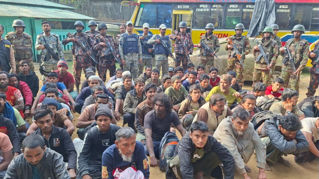 টেকনাফে গুলিবিদ্ধ শিশুটি বেঁচে আছে, ৫৩ বিদ্রোহী আটক