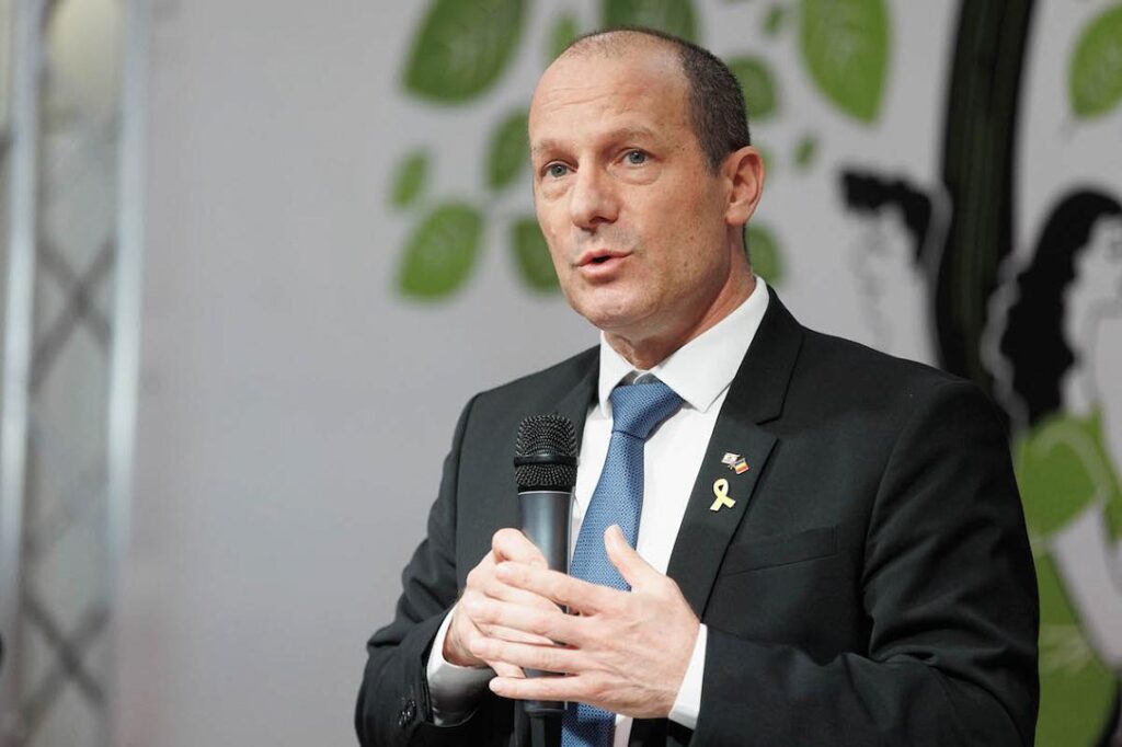 পাকিস্তান ও বাংলাদেশে হামাসের তৎপরতা নিয়ে সতর্কবার্তা, যৌথ পদক্ষেপের আহ্বান ইসরায়েলি রাষ্ট্রদূতের