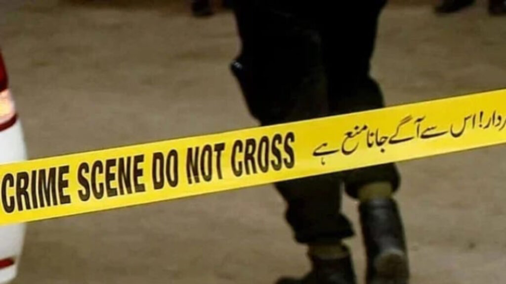 পাকিস্তানে পুলিশের গাড়িতে হামলা, নিহত ৭