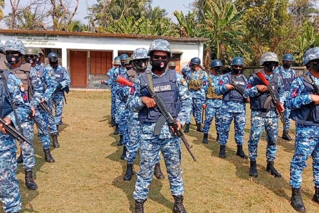 সুন্দরবন উপকূলের ঝুঁকিপূর্ণ ৬৬ কেন্দ্রে কঠোর নজরদারিতে কোস্ট গার্ড