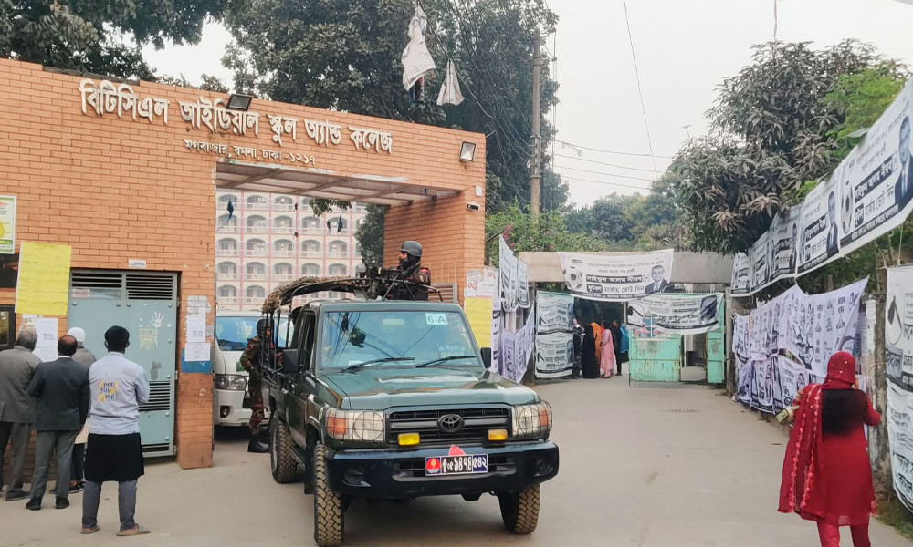 বাংলাদেশের ইতিহাসে প্রথমবার একদিনে সংসদ নির্বাচন ও গণভোট আজ
