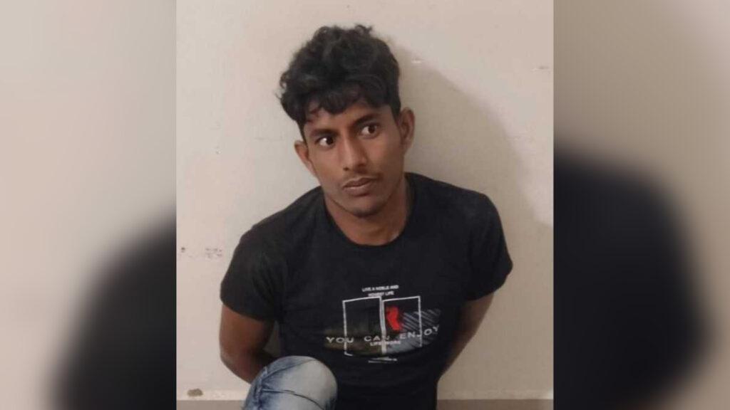 সীমান্তে চোরাচালান, বিএসএফের হাতে আটক বাংলাদেশি যুবক