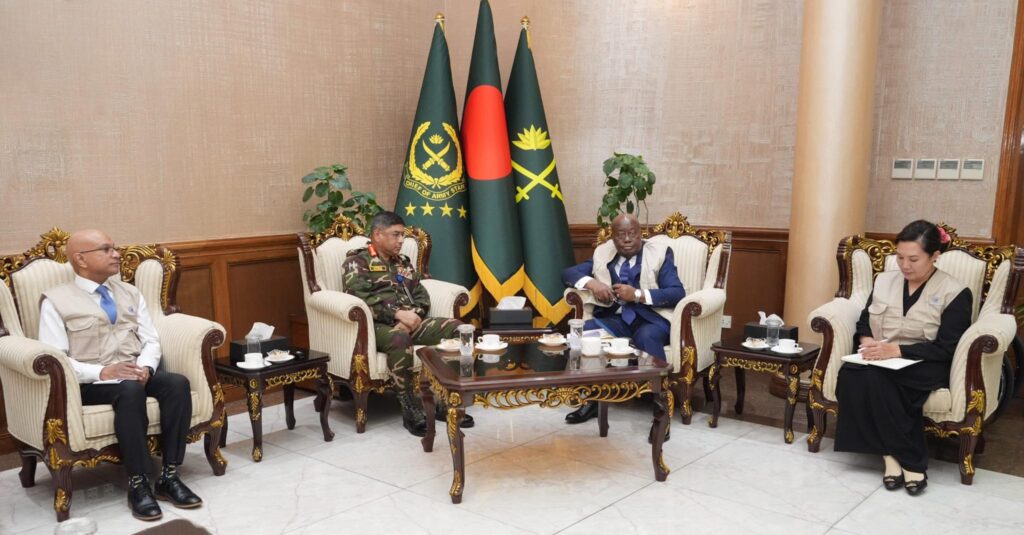 সেনাবাহিনী প্রধানের সঙ্গে কমনওয়েলথ পর্যবেক্ষক দলের সৌজন্য সাক্ষাৎ