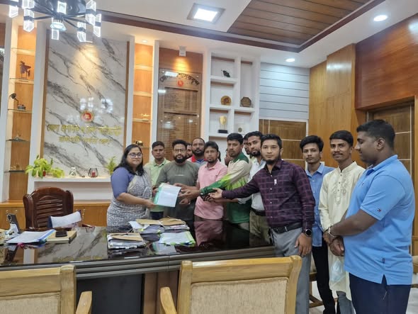 পার্বত্য জেলা পরিষদ নির্বাচনের দাবিতে প্রধানমন্ত্রীর কাছে স্মারকলিপি