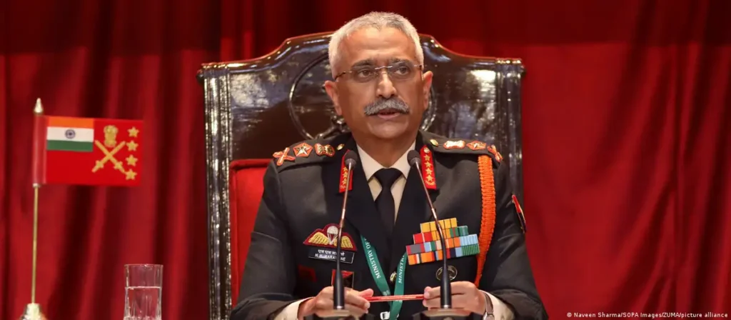 বাংলাদেশি অনুপ্রবেশ পুরোপুরি বন্ধ করা অসম্ভব: ভারতের প্রাক্তন সেনাপ্রধান নরবনে