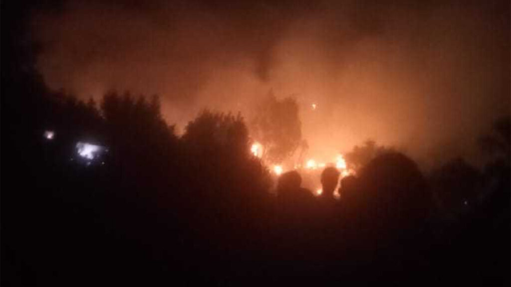 রোহিঙ্গা ক্যাম্পে দেড় ঘণ্টার আগুনে পুড়ল ৩৫ বসতি