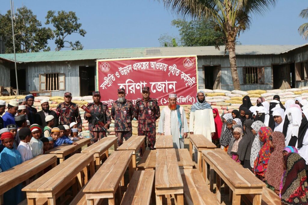 রমজানকে সামনে রেখে রাঙামাটির বরকলের এতিম ও হেফজ শিক্ষার্থীদের পাশে দাঁড়াল বিজিবি