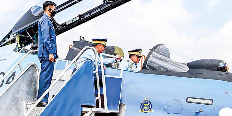 জান্তার বিমান হামলায় জ্বালানি জোগান: নতুন নিষেধাজ্ঞার আহ্বান জাস্টিস ফর মিয়ানমারের