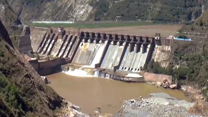 কাশ্মীরের রাভি নদীর অতিরিক্ত পানি পাকিস্তানে যাবে না, পাকিস্তানে বাড়ছে জলসংকটের আশঙ্কা