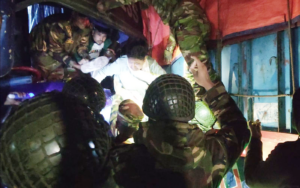 বগুড়ায় মধ্যরাতে বাস-ট্রাক সংঘর্ষ: আহত বাসযাত্রীদের উদ্ধার করল সেনাবাহিনী