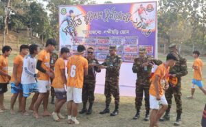 লক্ষীছড়িতে সেনাবাহিনীর আয়োজনে সম্প্রীতি ফুটবল টুর্নামেন্টের জাঁকজমকপূর্ণ সমাপনী