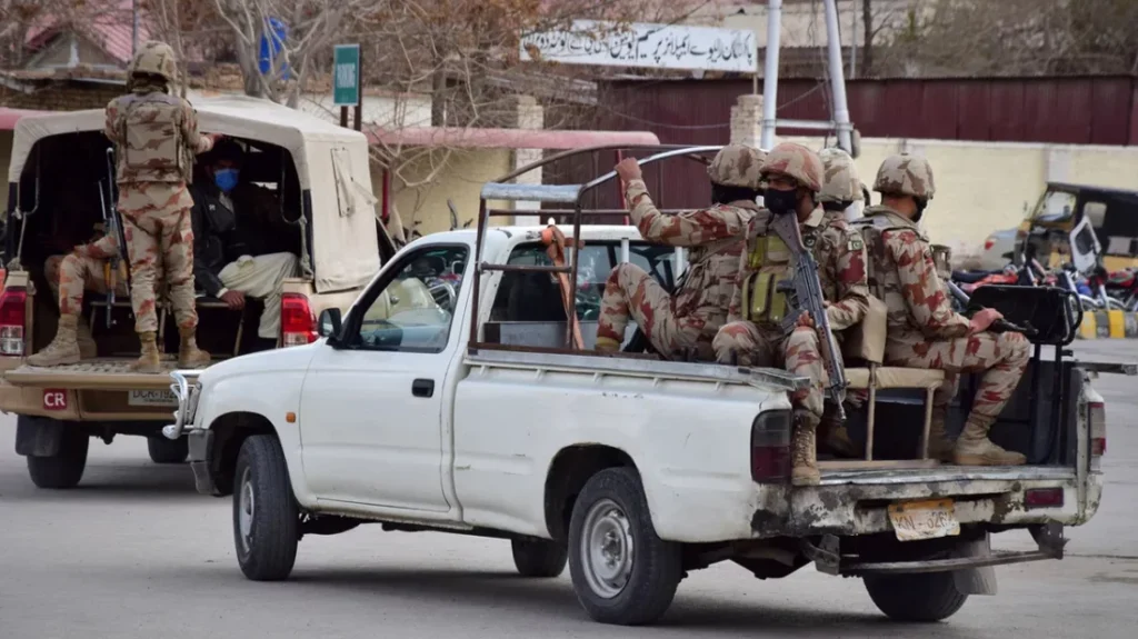 আফগানিস্তানে পাকিস্তান বাহিনীর অতর্কিত বিমান হামলা, থমথমে পরিস্থিতি