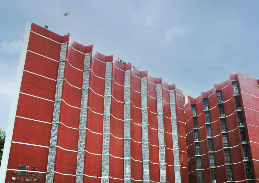 ভারতের ৬ রাজ্যে নিবিড় ভোটার সংশোধনীতে বাদ পড়েছে দেড় কোটির বেশি মানুষ