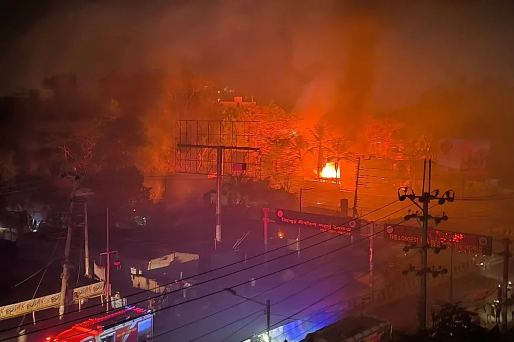 কক্সবাজারে গ্যাস পাম্পে অগ্নিকাণ্ডের ঘটনায়, পাম্প মালিকের বিরুদ্ধে মামলা