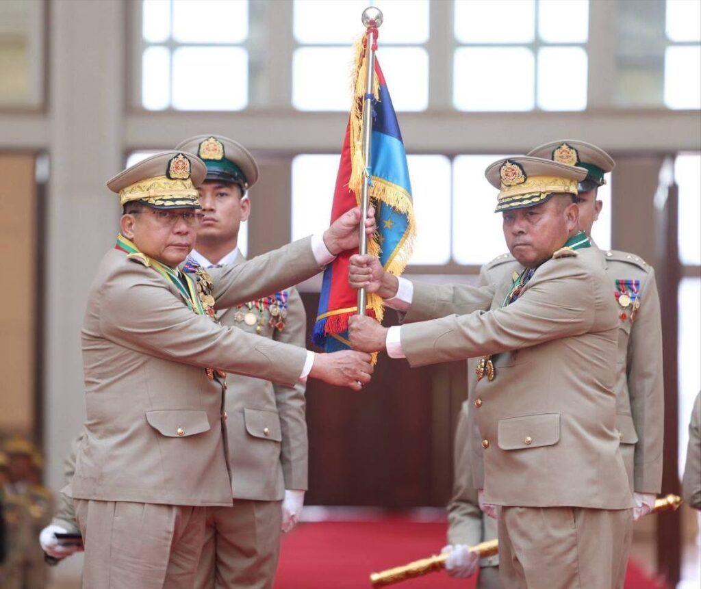 নতুন কমান্ডার-ইন-চিফ নিয়োগ, রাষ্ট্রপতির পথে এগোচ্ছেন মিয়ানমারের জান্তা প্রধান মিন অং হ্লাইং