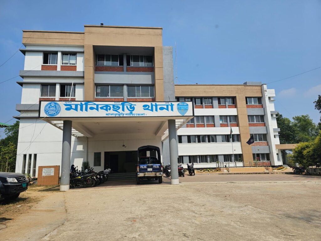 পাহাড়ি তরুণী উত্যক্তের ঘটনায় সামাজিক বিচারে জরিমানা, অপপ্রচার ঘিরে উত্তেজনা সৃষ্টির আশঙ্কা