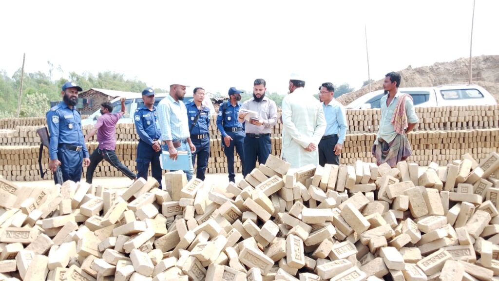 বান্দরবানের নাইক্ষ্যংছড়ির এনএসবি ব্রিকসকে ২ লাখ টাকা জরিমানা
