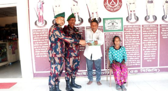 বাঘাইহাটে চিকিৎসা সহায়তা নিয়ে অসহায় ও অসুস্থদের পাশে ৫৪ বিজিবি