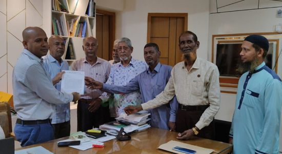 পার্বত্য তিন জেলা পরিষদের নির্বাচন দ্রুত আয়োজনের দাবিতে প্রধানমন্ত্রীর কাছে স্মারকলিপি