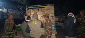 দীঘিনালায় অবৈধভাবে পাচারকালে সেনা অভিযানে ৬ লাখ টাকার কাঠ জব্দ