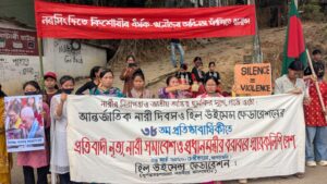 খাগড়াছড়িতে হিল উইমেন্স ফেডারেশনের কর্মসূচি: সন্তু লারমার অপসারণ ও বিচারের দাবি