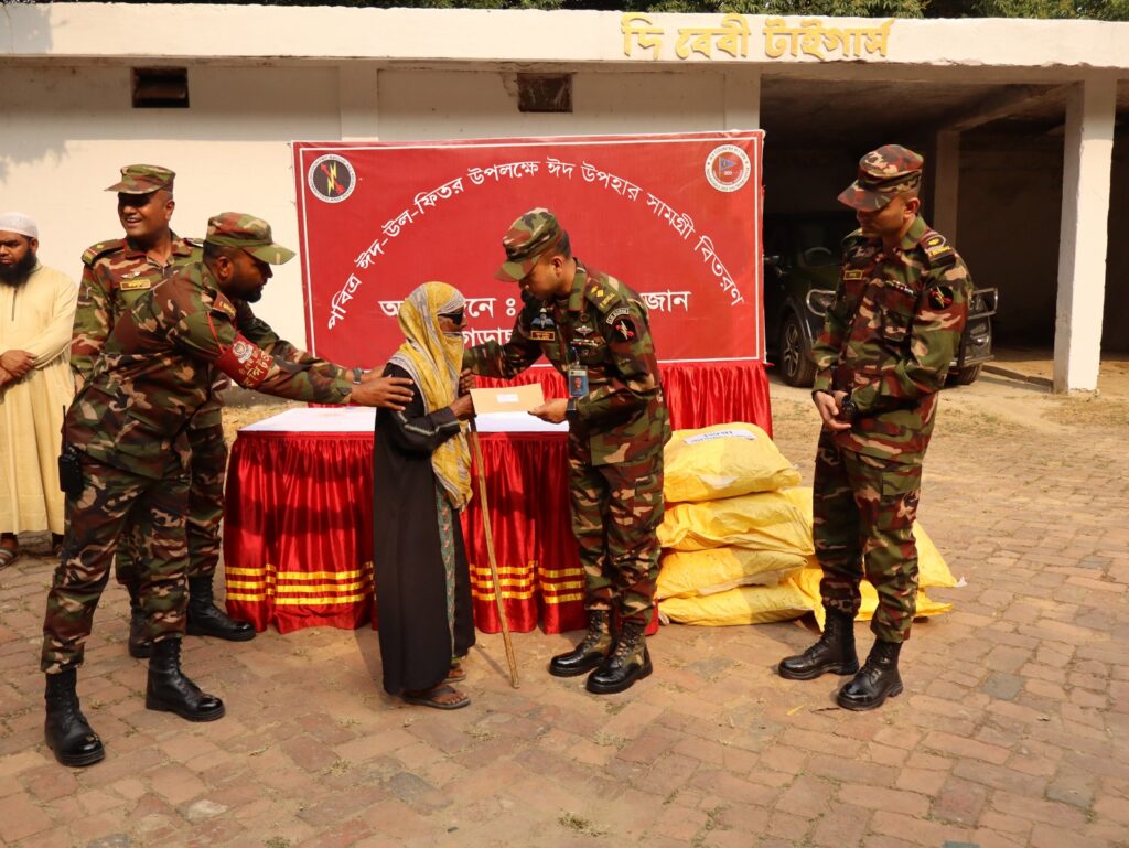দীঘিনালা জোনের উদ্যোগে ১৫০ পরিবারের মাঝে ইফতার সামগ্রী ও ১৭ জনকে আর্থিক অনুদান