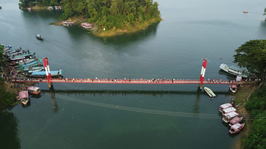 ঈদকে ঘিরে পর্যটক ঢলের প্রত্যাশা রাঙামাটিতে, ৭০ শতাংশ বুকিং সম্পন্ন