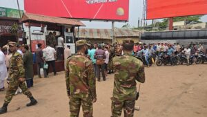 রাঙামাটিতে তীব্র জ্বালানি সংকট: ফিলিং স্টেশনগুলোতে সেনাবাহিনী মোতায়ন