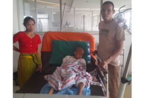 অগ্নিদগ্ধ শিশু নিশনা চাকমার চিকিৎসায় পুনরায় আর্থিক সহায়তা প্রদান করলো সেনাবাহিনীর লক্ষীছড়ি জোন