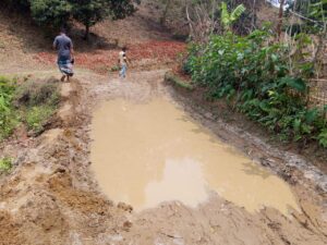 রামগড়ে সড়ক নির্মাণে ধীরগতি: বর্ষায় চরম দুর্ভোগে হাজারো মানুষ