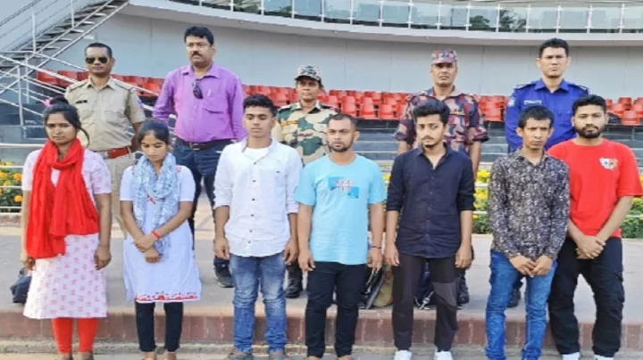 অবৈধভাবে ভারতে গিয়ে আটক ৭ বাংলাদেশিকে ২ বছর পর হস্তান্তর