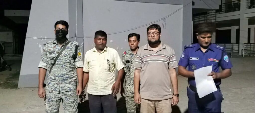 বান্দরবানের লামায় মাতামুহুরী নদী থেকে অবৈধ বালু উত্তোলন, একজনকে ২০ দিনের কারাদণ্ড