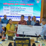 বন উজাড়ে মানুষ-হাতির দ্বন্দ্ব বাড়ছে, সুরক্ষায় সবাইকে এগিয়ে আসার আহ্বান মন্ত্রীর