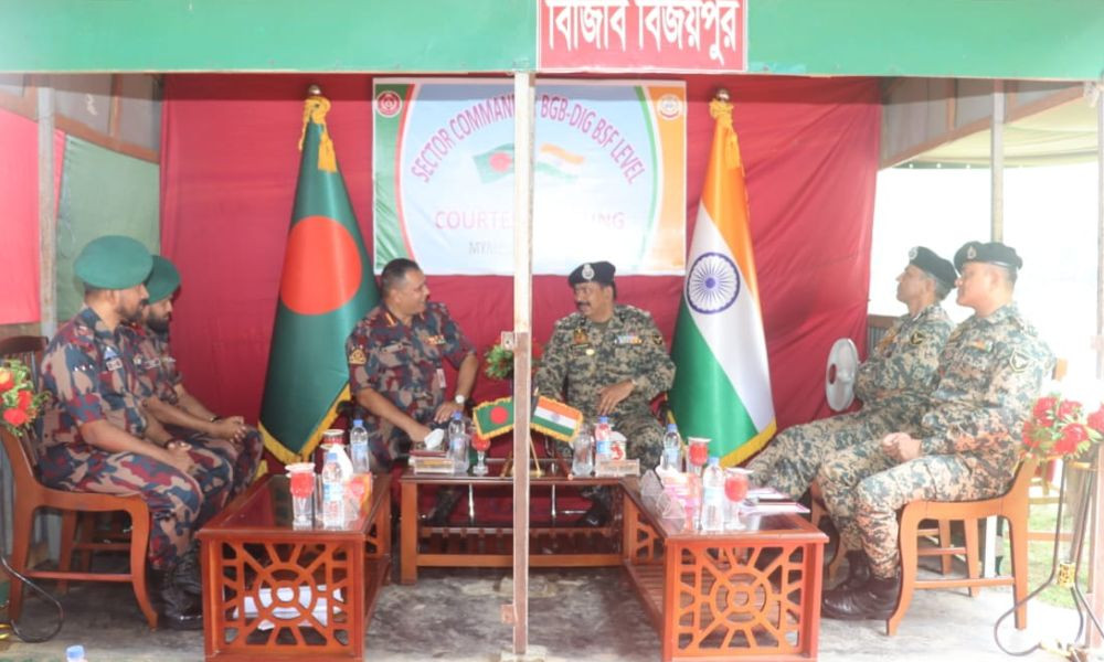 নেত্রকোনার দুর্গাপুরে বিজিবি–বিএসএফ সৌজন্য সাক্ষাৎ